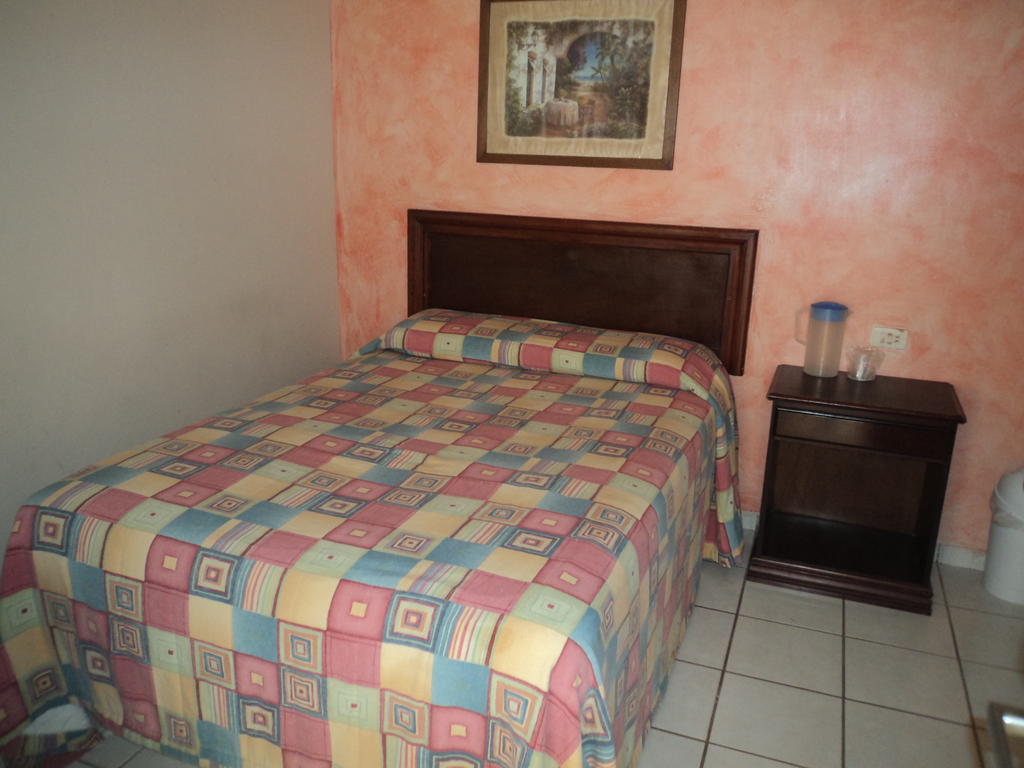 Hotel California Navojoa Cameră foto